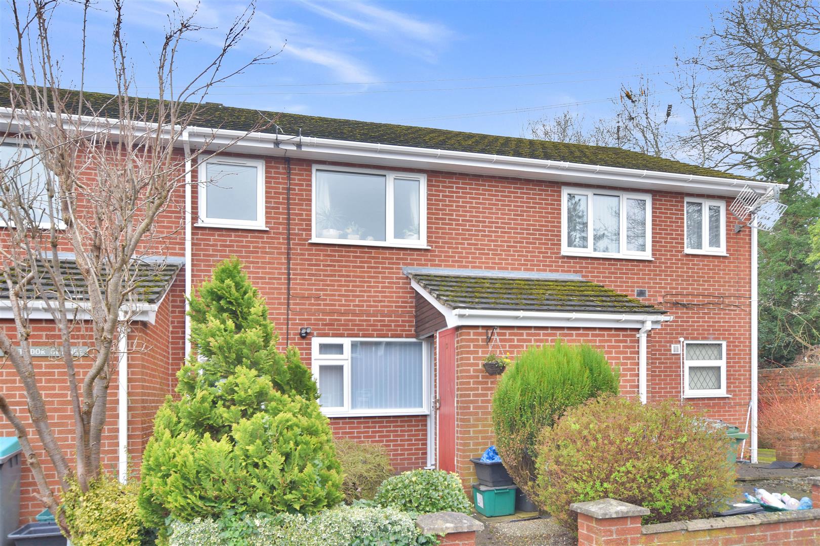 For Sale 1 Bed Apartment